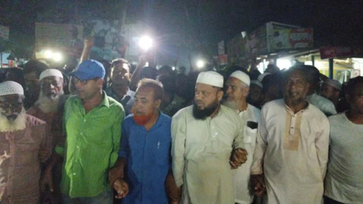 আখতারুজ্জামানকে গ্রেপ্তারের প্রতিবাদে কিশোরগঞ্জে বিক্ষোভ