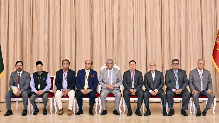ভঙ্গুর শিক্ষাব্যবস্থাকে নতুন করে ঢেলে সাজাতে হবে: রাষ্ট্রপতি 