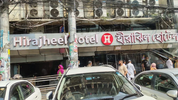 নোংরা রান্নাঘর ও লেবেলহীন ঘি, মতিঝিলের হীরাঝিল হোটেলকে জরিমানা