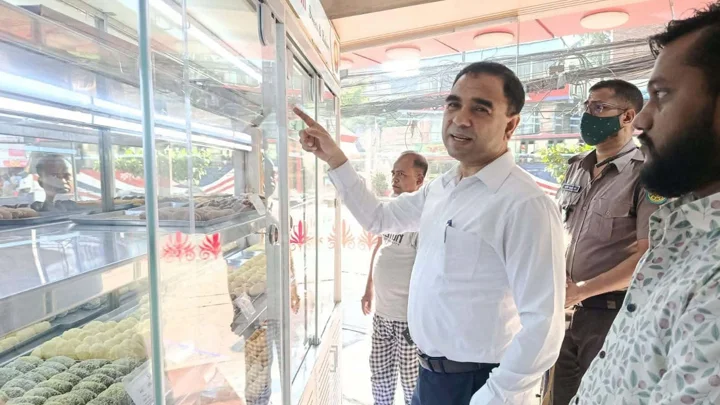 ৪২ জেলায় ১০৪ প্রতিষ্ঠানকে ৬ লাখ ৫৮ হাজার টাকা জরিমানা