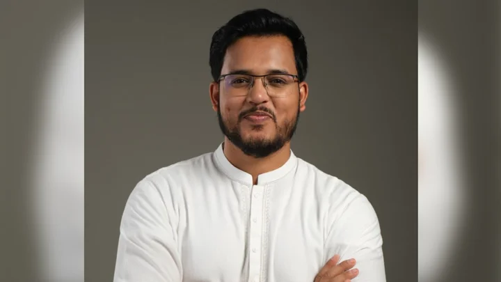 
কুমিল্লা সিটির ভোটার হলেন এনসিপির মেয়র প্রার্থী অ্যাডভোকেট তারিকুল 