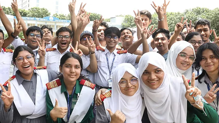 একাদশে ভর্তির ফি নির্ধারণ, শহর-গ্রামে কোন প্রতিষ্ঠানে কত