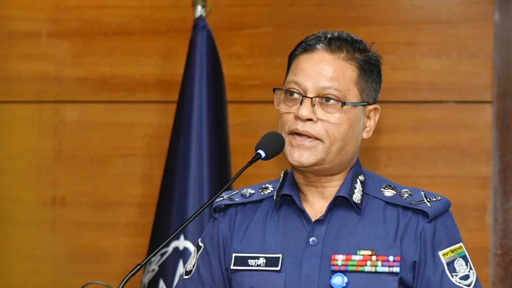 সাইবার অপরাধ মোকাবিলায় পুলিশের সক্ষমতা বাড়ানোর বিকল্প নেই: আইজিপি