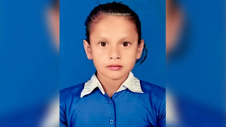 স্কুলে অসুস্থ হয়ে দ্বিতীয় শ্রেণির শিক্ষার্থীর মৃত্যু