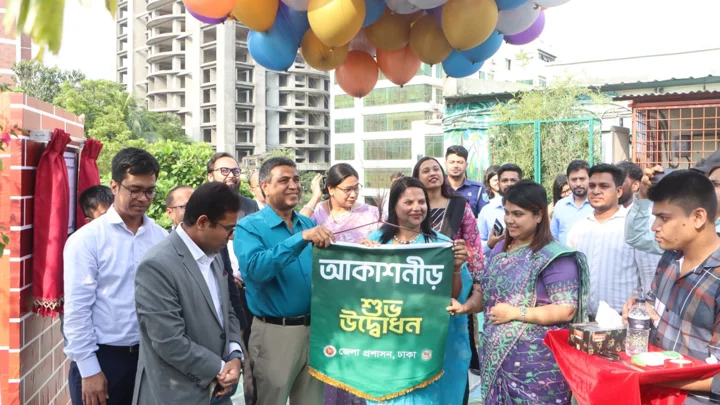কংক্রিটের ঢাকায় পাখিদের ঠিকানা ‘আকাশ নীড়’
