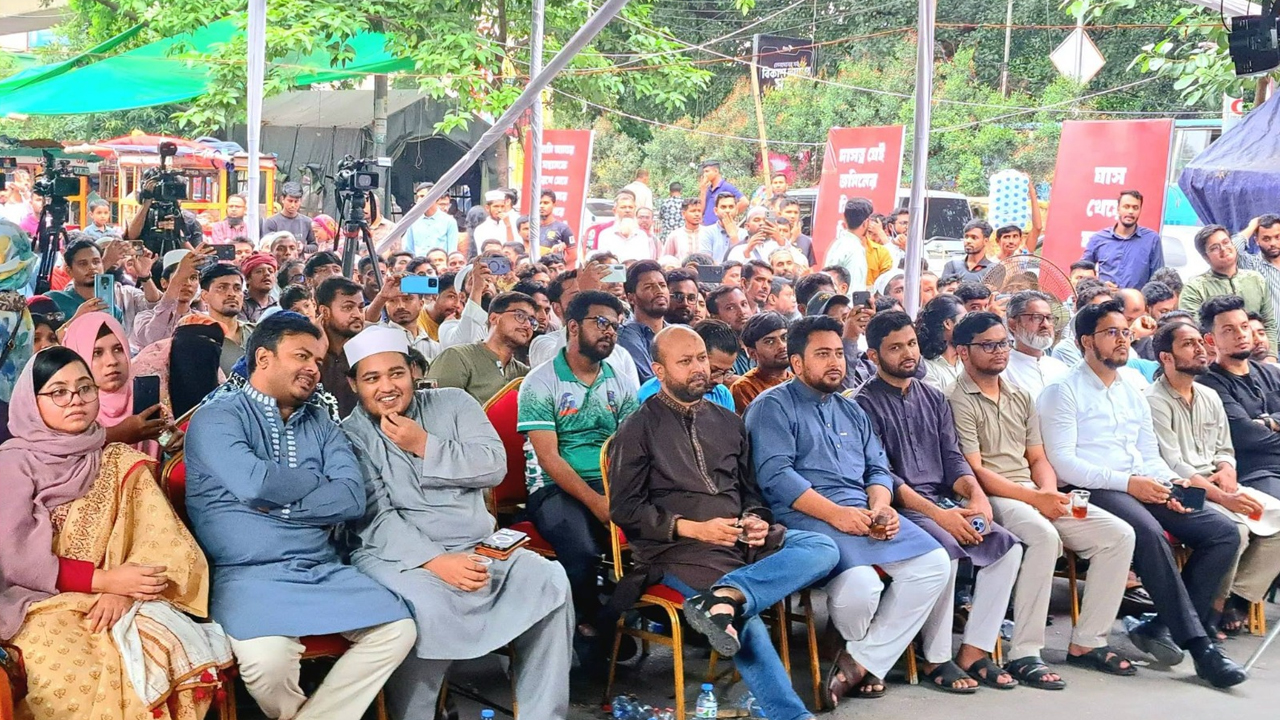 ডিসেম্বর থেকে কঠোর আন্দোলন শুরুর ঘোষণা ইনকিলাব মঞ্চের