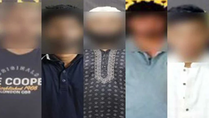 অনলাইনে ব্যক্তিগত তথ্য বিক্রির অভিযোগে গ্রেপ্তার ৫