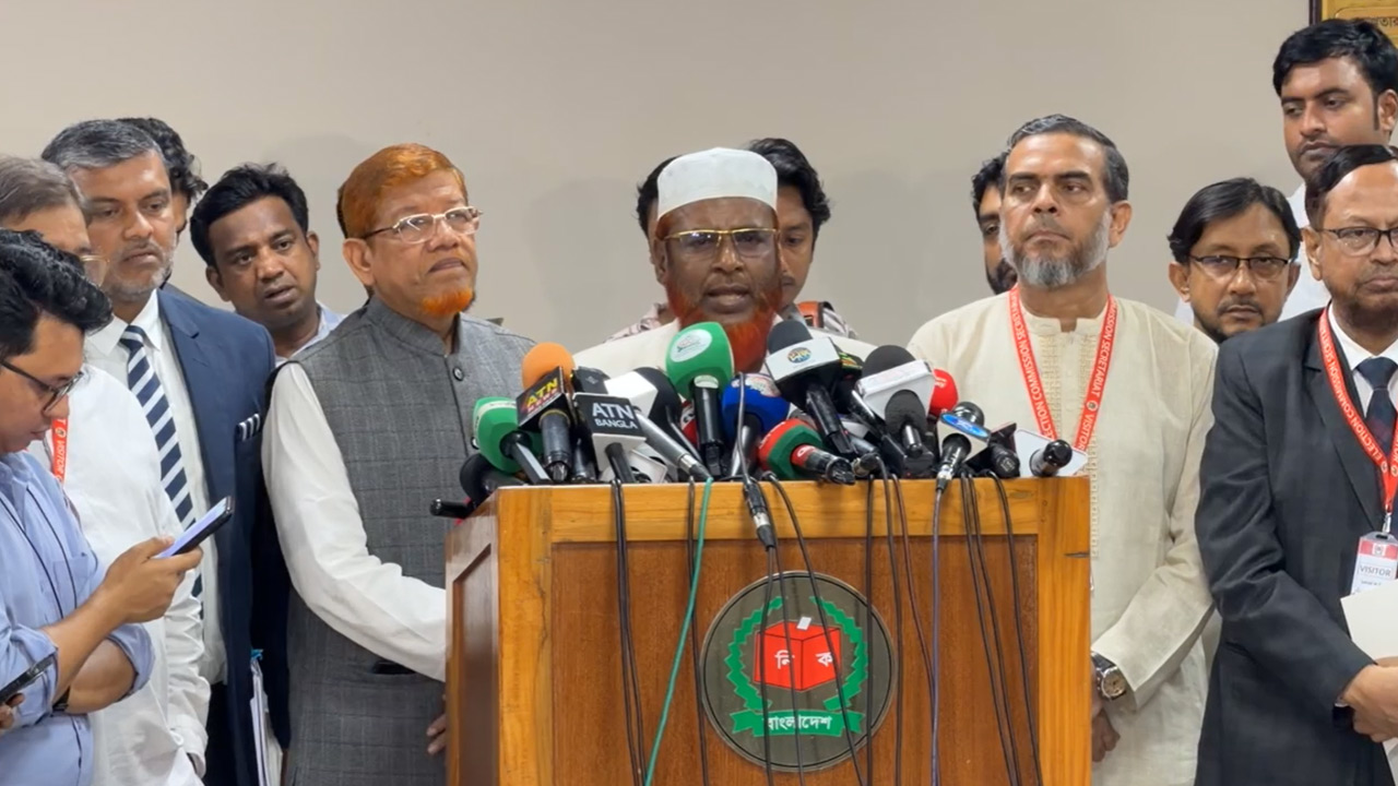 ইসিকে স্বাধীনভাবে দায়িত্ব পালন করতে বলেছি: গোলাম পরওয়ার
