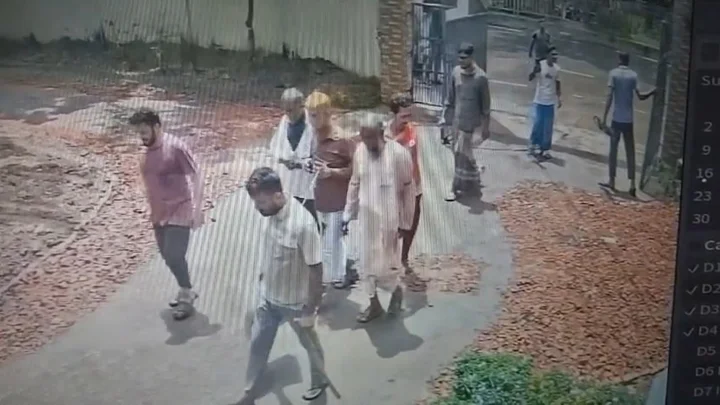 যার বাড়িতে চুরিকে কেন্দ্র করে পিটিয়ে হত্যা, তাকেই ছেড়ে দিল পুলিশ