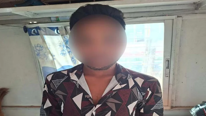 যাত্রীর পকেটে হাত দিয়ে ছিনতাইয়ের চেষ্টা, আটক ১