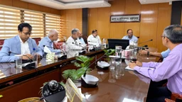 ডিম-মাংসের উৎপাদন বাড়িয়ে দাম যৌক্তিক পর্যায়ে রাখতে হবে: প্রাণিসম্পদ প্রতিমন্ত্রী