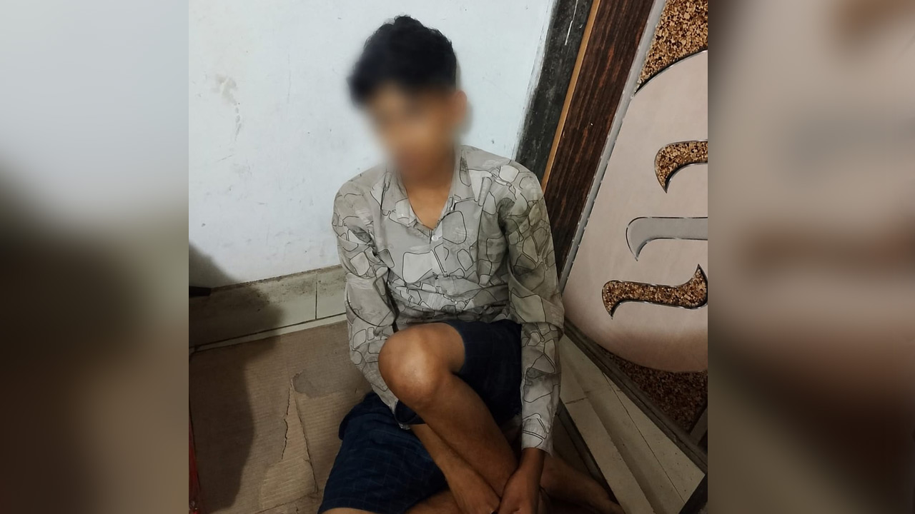 রাজধানীতে নারীর ব্যাগ-মোবাইল ছিনতাই, আটক ১