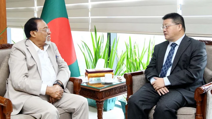 প্রধানমন্ত্রীর জনপ্রশাসন উপদেষ্টার সঙ্গে চীনের বিদায়ী রাষ্ট্রদূতের সাক্ষাৎ