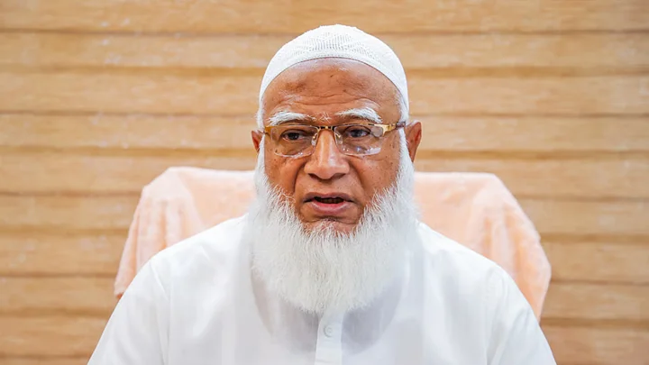 আইইডিসিআর পরিচালককে মারধর চিকিৎসাসেবার ইতিহাসে কালো অধ্যায়