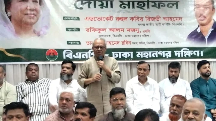 খালেদা জিয়ার দেখিয়ে দেওয়া গণতন্ত্রের পথেই আমাদের পথচলা: রিজভী