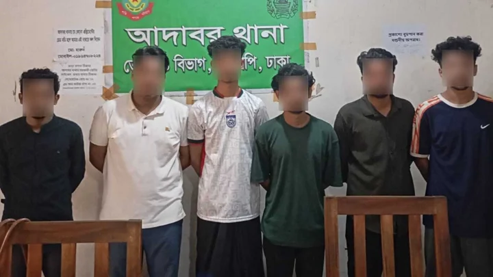 আদাবরে কার্যক্রম নিষিদ্ধ সংগঠনের ৬ সদস্য গ্রেপ্তার