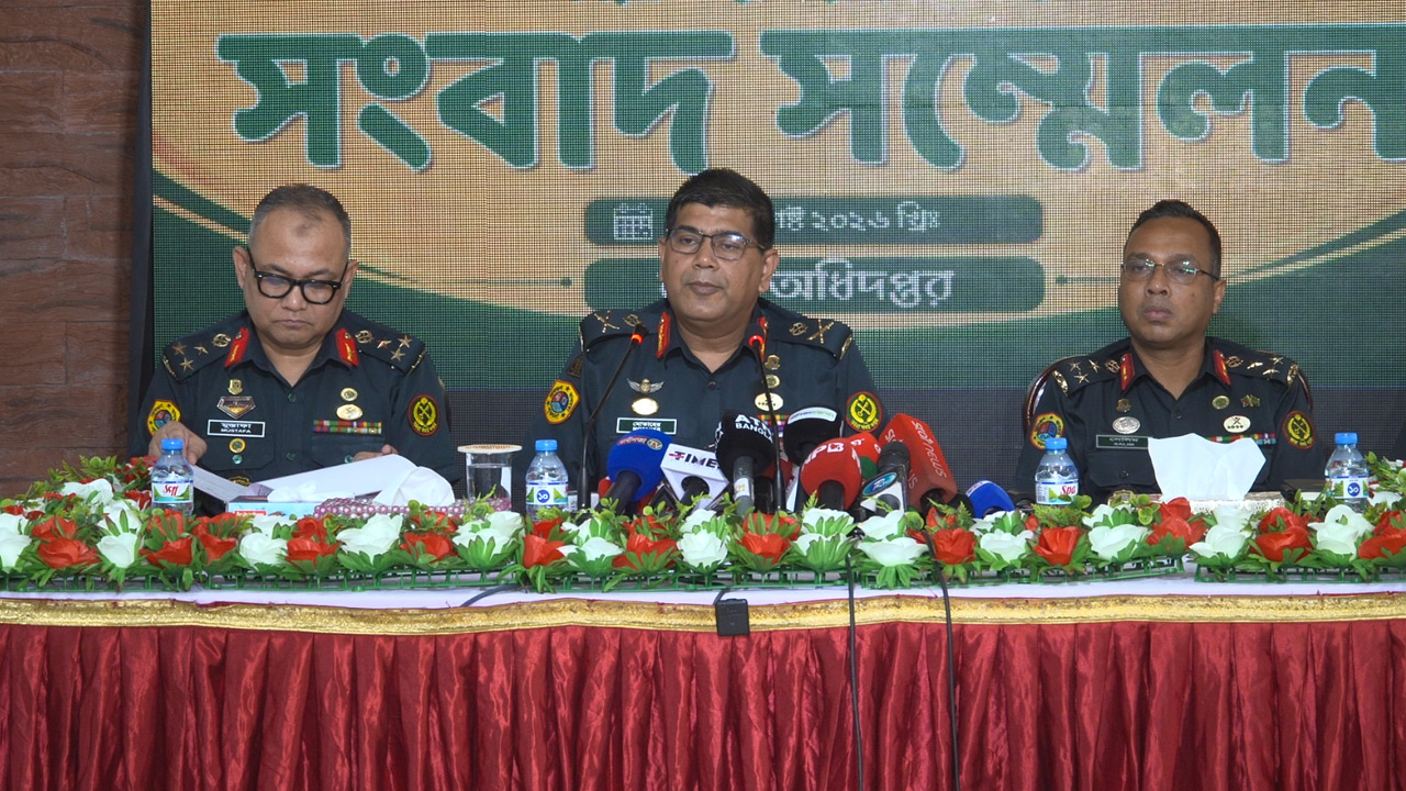 কারাগার ভেঙে পালানো ১৬৬ বন্দির তথ্য নেই: কারা মহাপরিদর্শক