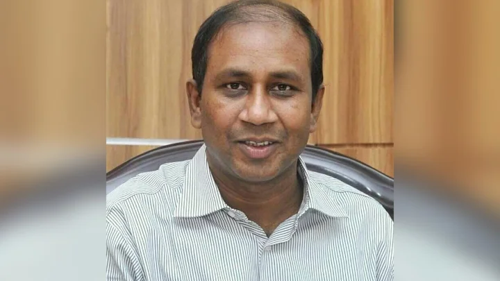 পরিবারসহ সাবেক এসবি প্রধান মনিরুলের ৮৩ ব্যাংক হিসাব অবরুদ্ধের নির্দেশ