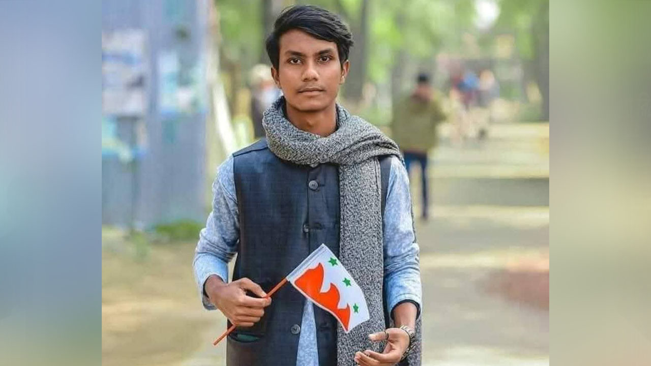 ফ্যামিলি কার্ড শুমারির দায়িত্বে নিষিদ্ধ ছাত্রলীগ নেতা