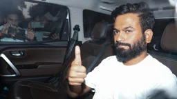 মুচলেকা দিয়ে মুক্তি পেলেন অভিজিৎ দীপকে