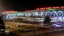 জমজমের পানি দিতে বিলম্ব: বিমানের ২ কর্মকর্তার বিরুদ্ধে বিভাগীয় ব্যবস্থা