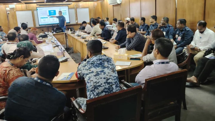 শাহজালালে ২৫ নতুন বিস্ফোরক শনাক্তকারী যন্ত্র, প্রশিক্ষণ পেলেন ৪৪ এভসেক কর্মী