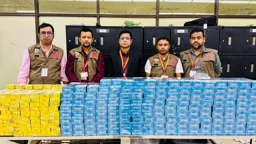 শাহজালালে ৩ যাত্রী থেকে ৩২ লাখ টাকার মোবাইল-ল্যাপটপ-সিগারেট জব্দ