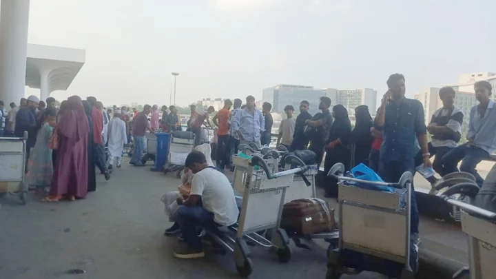 সাত ফ্লাইট বাতিলে ভুক্তভোগী ২৫৩২ যাত্রী
