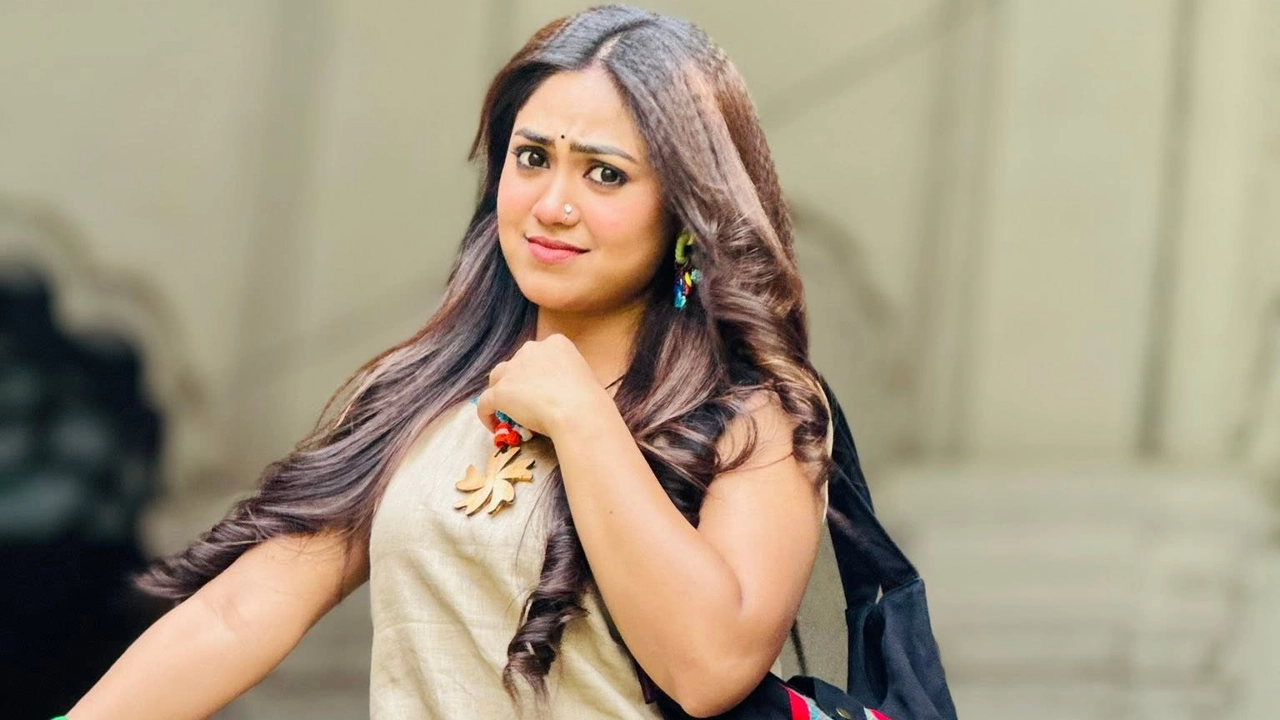 জন্মের পরপরই বিয়ে ঠিক হয় অলংকারের