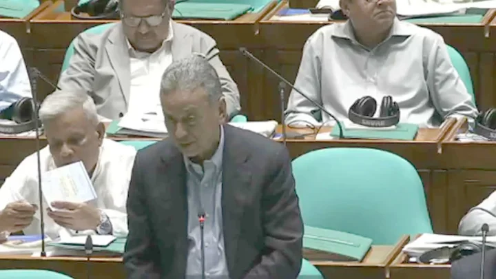দেশে মাথাপিছু ঋণ ১ লাখ ২৯ হাজার ২৩৯ টাকা: অর্থমন্ত্রী