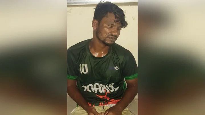 মোবাইল নম্বর চেয়ে নারী শিক্ষার্থীকে উত্ত্যক্ত, শাবিপ্রবিতে যুবক আটক
