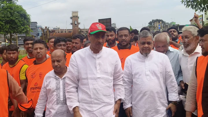 ৬ মাসের মাথায় রোডমার্চ-লংমার্চ কেন, প্রশ্ন পানিসম্পদমন্ত্রীর