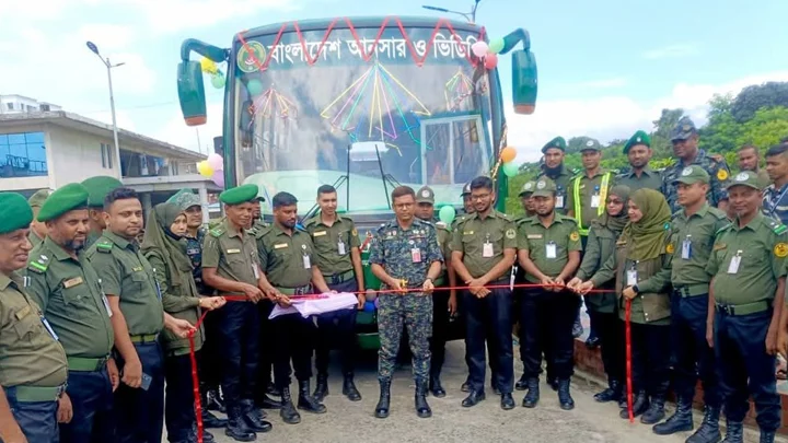 শাহজালাল বিমানবন্দরের আনসার সদস্যদের জন্য বিশেষ বাস সেবা চালু