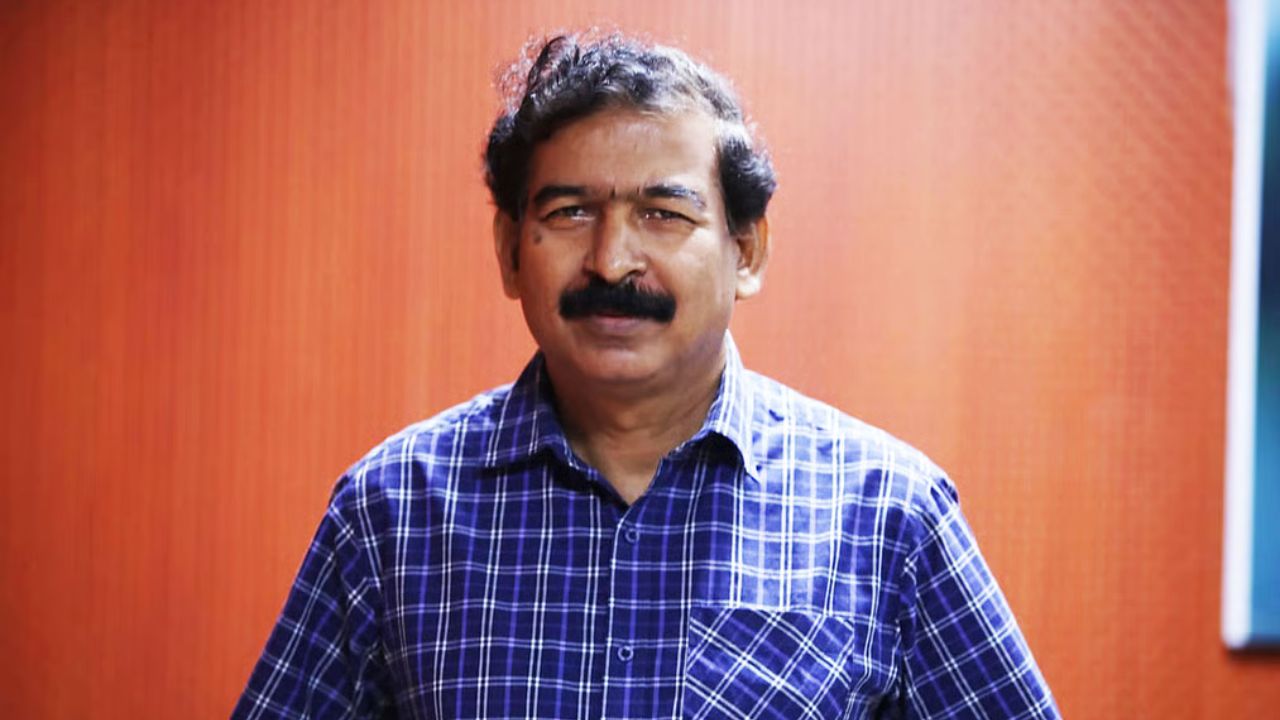 প্রধানমন্ত্রীর নিরঙ্কুশ ক্ষমতা কমিয়ে চেক অ্যান্ড ব্যালেন্স জরুরি: হাসনাত কাইয়ূম