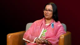 পালিয়ে থাকা আওয়ামী লীগ নিয়ে অকারণে কথা বলতে চাই না: নিলোফার মনি