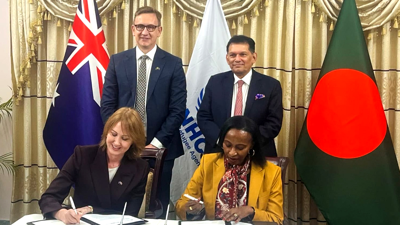 Australia's-$25-million-aid-for-Rohingyas-and-Cox's-Bazar-locals