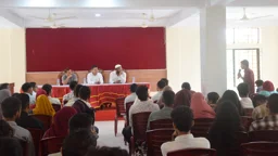 বেরোবিতে র‌্যাগিং প্রতিরোধে শিক্ষার্থীদের কথা শুনলেন উপাচার্য