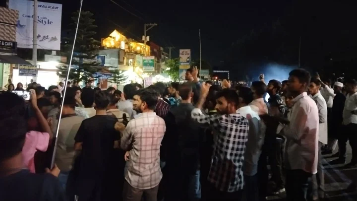 ঢাকা-কুয়াকাটা মহাসড়ক অবরোধ, ৪ দফা দাবি