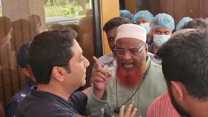 প্রতিমন্ত্রীর অনুষ্ঠানে ডাক না পাওয়ায় বিএনপি নেতাদের বাগ্‌বিতণ্ডা