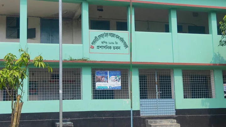 চাঁপাইনবাবগঞ্জের ২৭ মাদ্রাসায় জিপিএ-৫ পেয়েছেন ২ শিক্ষার্থী