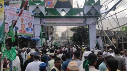 চট্টগ্রামে জশনে জুলুসে মানুষের ঢল, উৎসবমুখর নগরী
