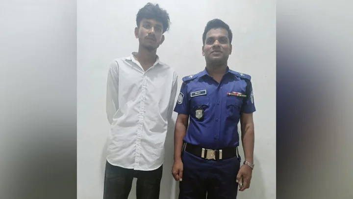ফেসবুক-টিকটকে পরিচয়, ঢাকা থেকে কুমিল্লায় ডেকে কিশোরীকে ধর্ষণে যুবক গ্রেপ্তার