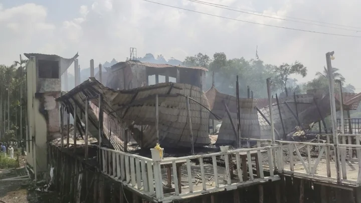 ইনানীতে রিসোর্টে আগুনে নিহত ১০ জনের ৭ জনই জবি শিক্ষার্থীর স্বজন