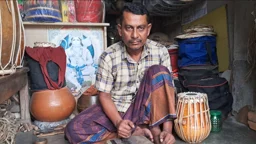 একসময় মাসে আয় ছিল ৩০ হাজার, এখন ৩ হাজারে চালাতে হয় সংসার