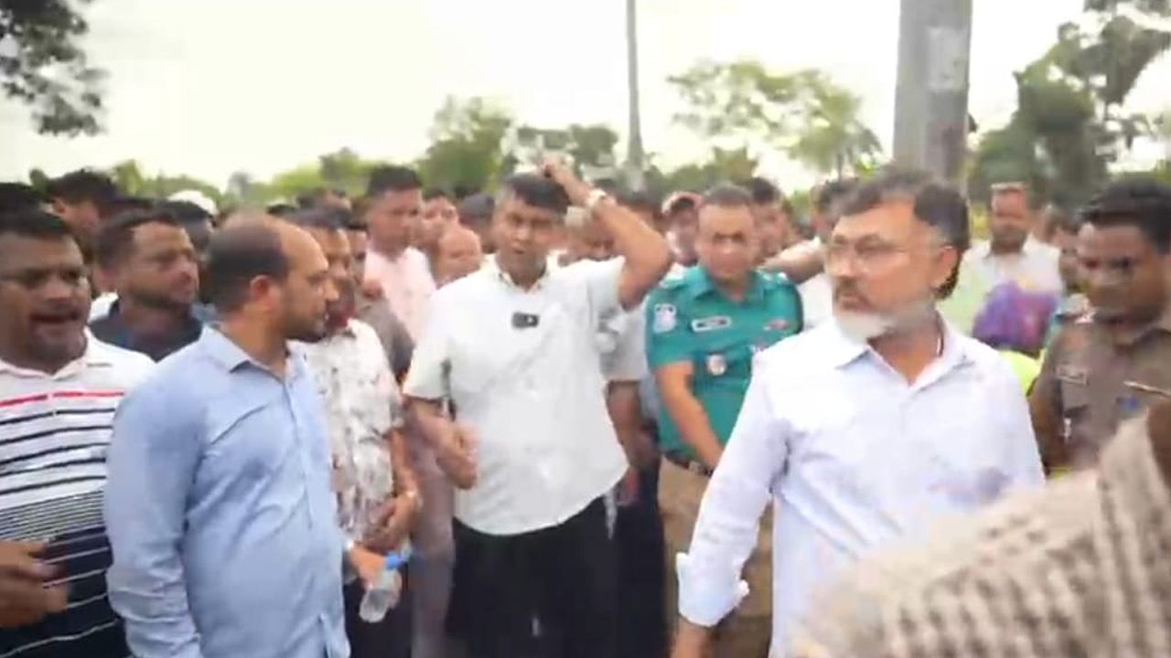 উত্তরখানে প্রশাসক-এমপির ওপর হামলা, গার্মেন্টস মালিক কর্ণেল জাকিরসহ আটক ২১