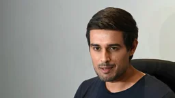 ইউটিউবার ধ্রুব রাঠির বিরুদ্ধে নতুন ‘পরোয়ানা’ জারি দিল্লির আদালতের