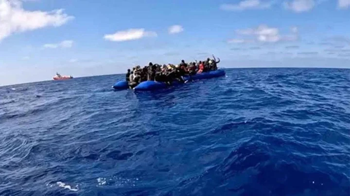 দেশে ফিরছেন সাগরে ১০ দিন ভেসে থাকা সেই ২৯ বাংলাদেশি