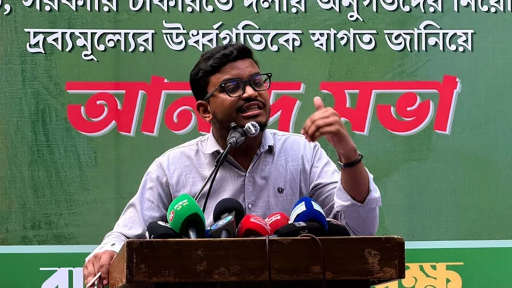 নতুন ফ্যাসিবাদের পথে হাঁটছে সরকার: ফাহিম ফারুকী