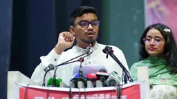দুই রাজনৈতিক দল ভাগাভাগির রাজনীতে ব্যস্ত: ফাহিম ফারুকী