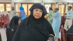 এক অ্যাপেই ঘুচল দারিদ্র্য, ১৪ নারীর পাশে ঢাকার জেলা প্রশাসক ফরিদা খানম